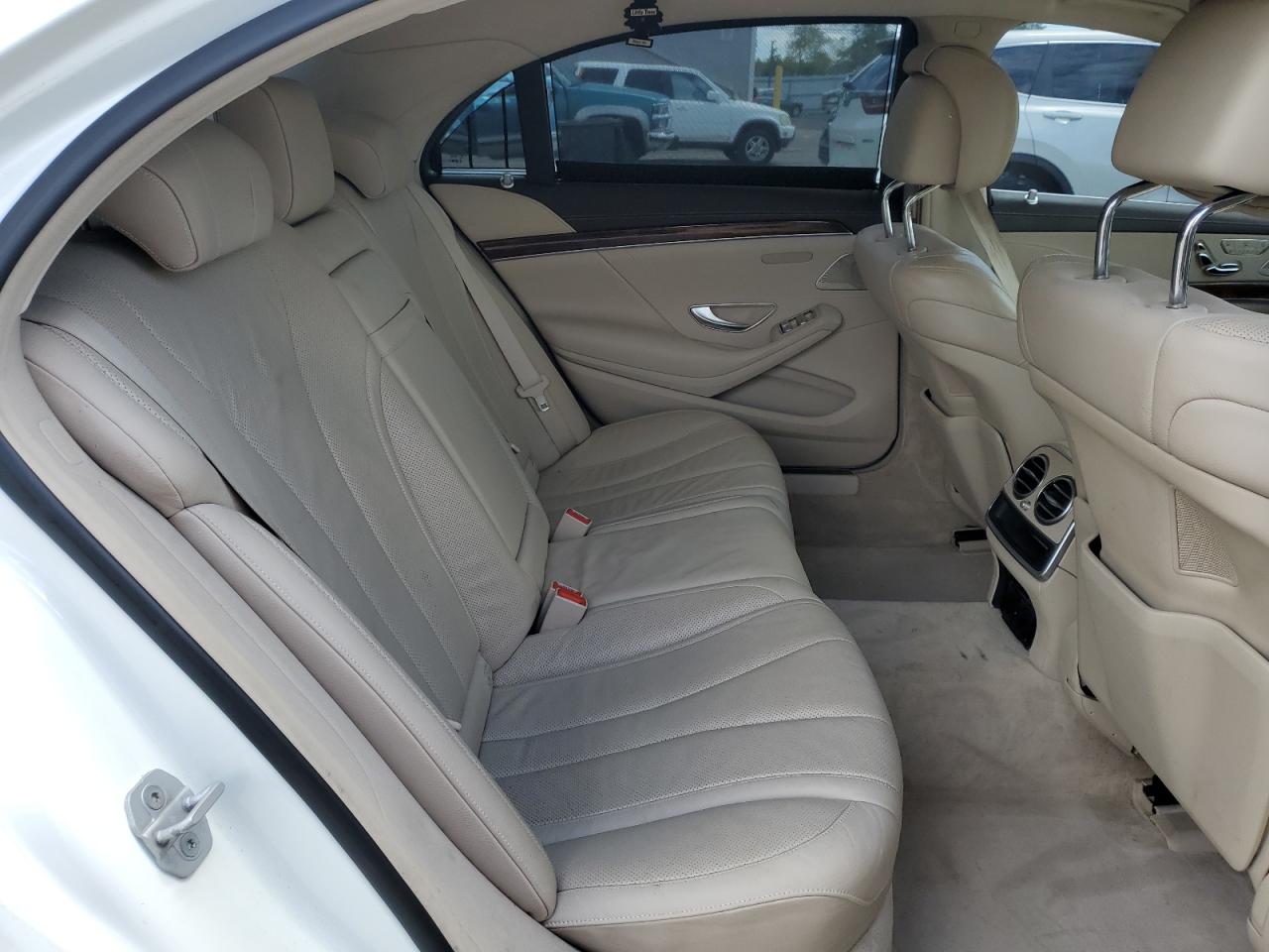 MERCEDES-BENZ S-CLASS 550