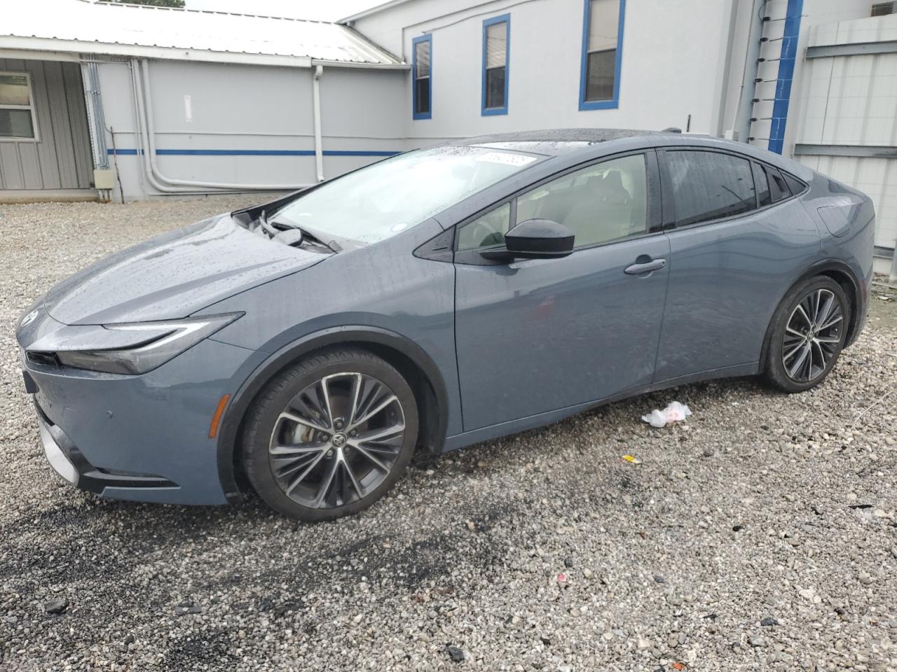TOYOTA PRIUS LE
