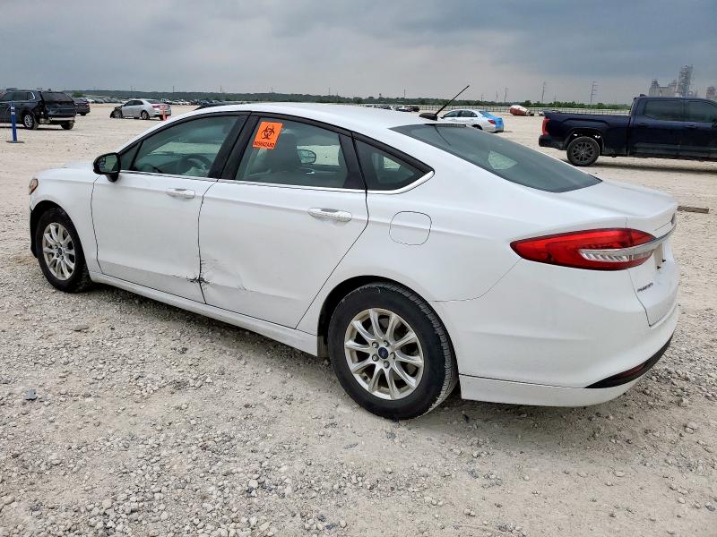 2018 FORD FUSION S 3FA6P0G70JR129095