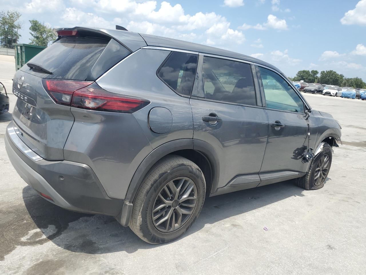 Nissan Rogue s 2023