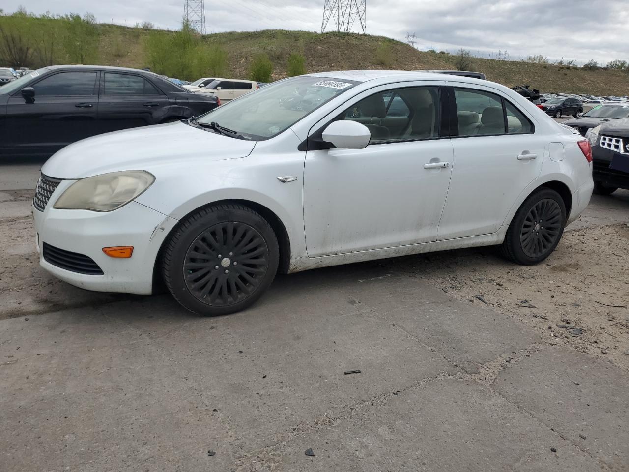 SUZUKI KIZASHI SE