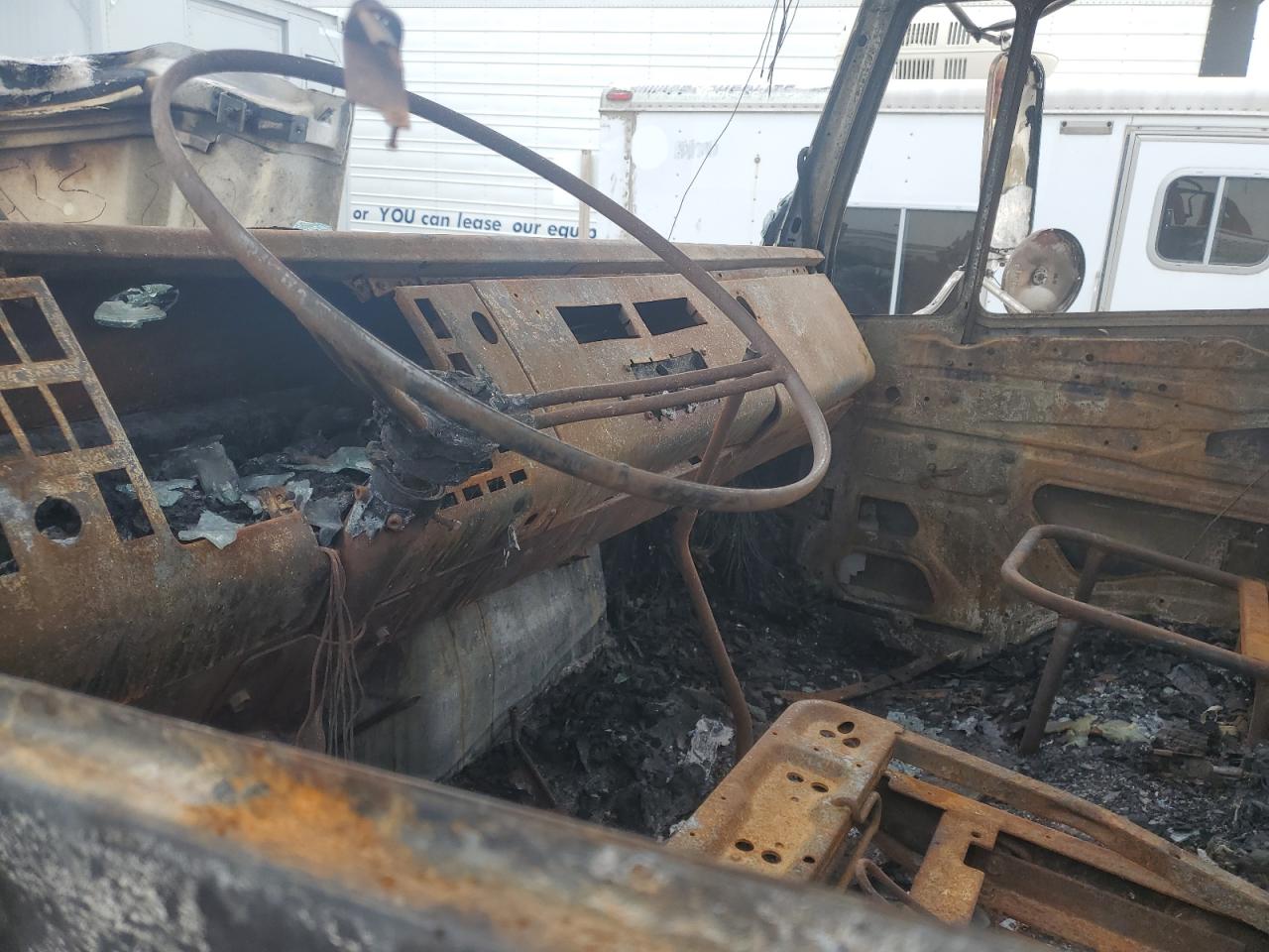 Lot #3292761772 1997 FREIGHTLINER MEDIUM CON