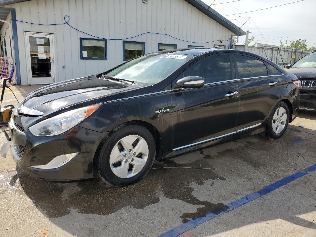 HYUNDAI SONATA HYBRID