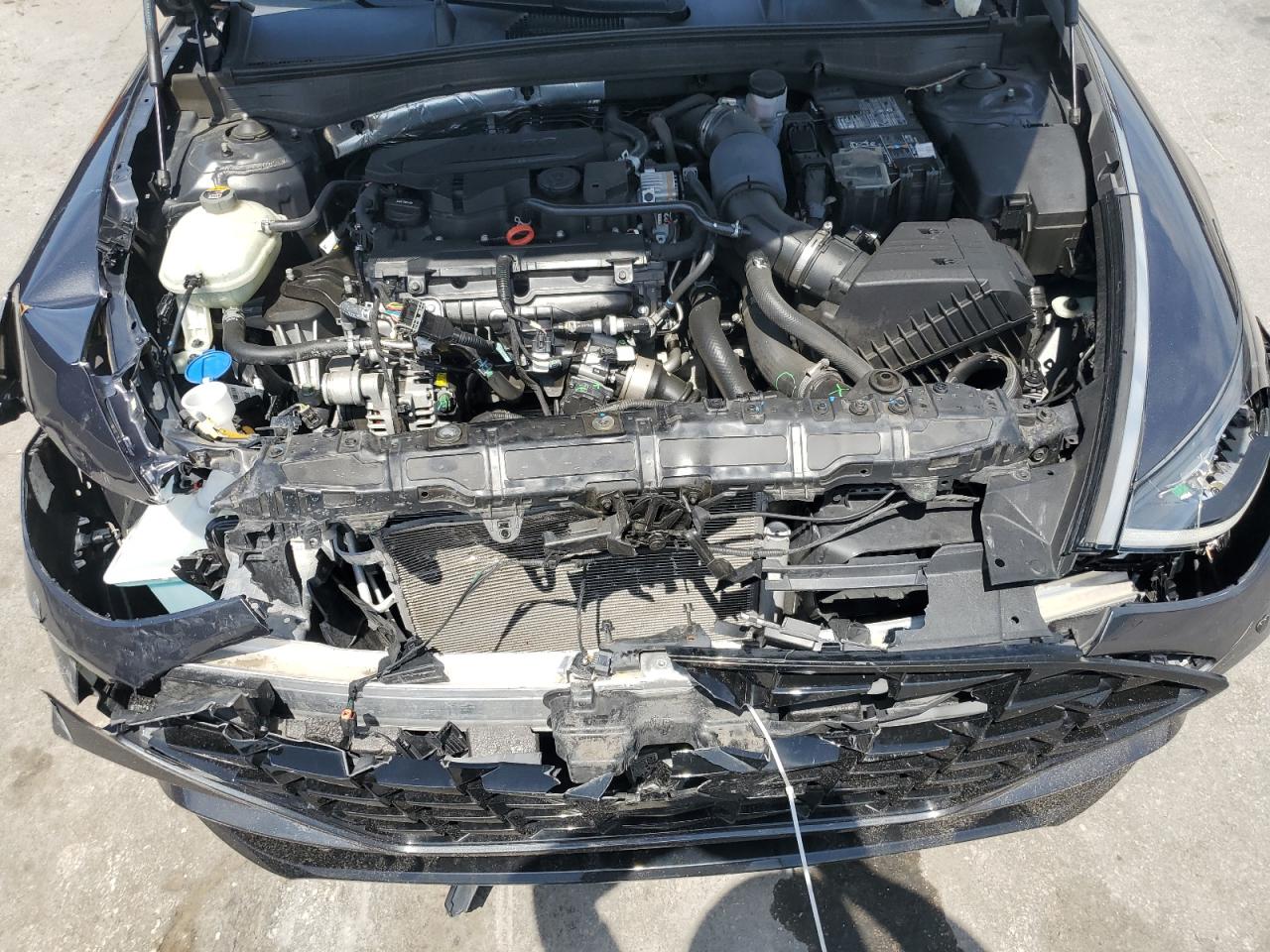 HYUNDAI SONATA SEL PLUS