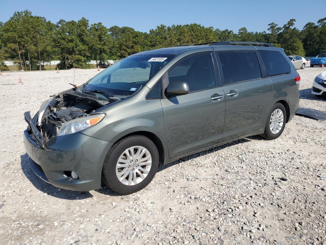 TOYOTA SIENNA XLE