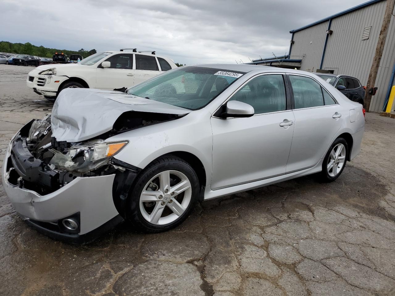 TOYOTA CAMRY BASE
