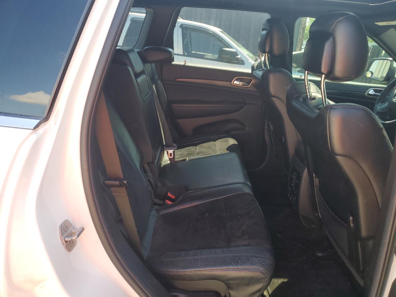 JEEP GRAND CHEROKEE LAREDO