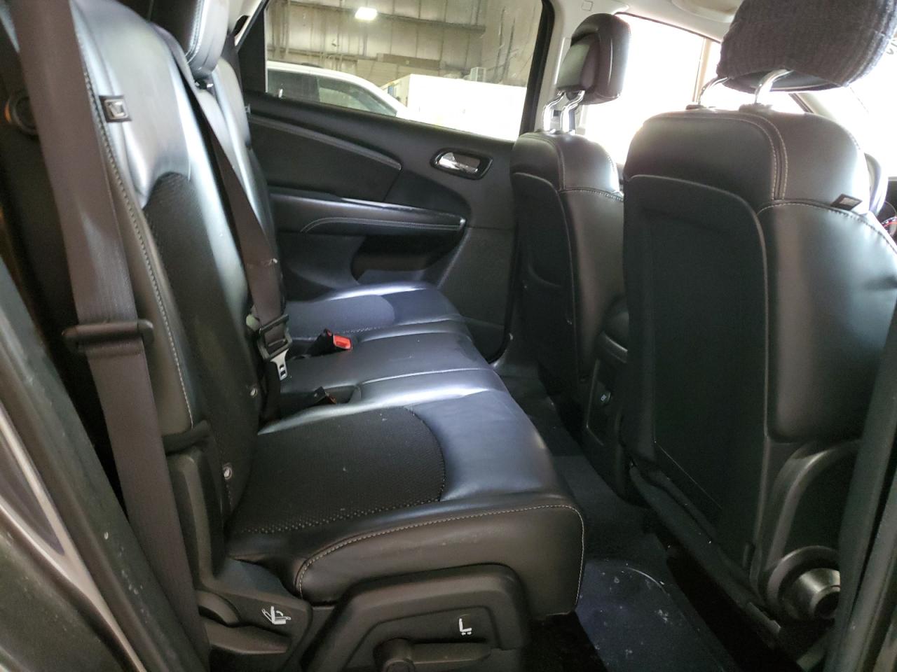 DODGE JOURNEY CROSSROAD