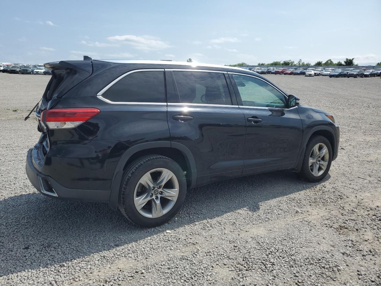 TOYOTA HIGHLANDER LIMITED