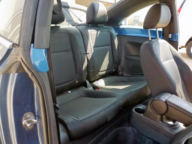 2019 VOLKSWAGEN BEETLE SE 3VWJD7AT1KM706658