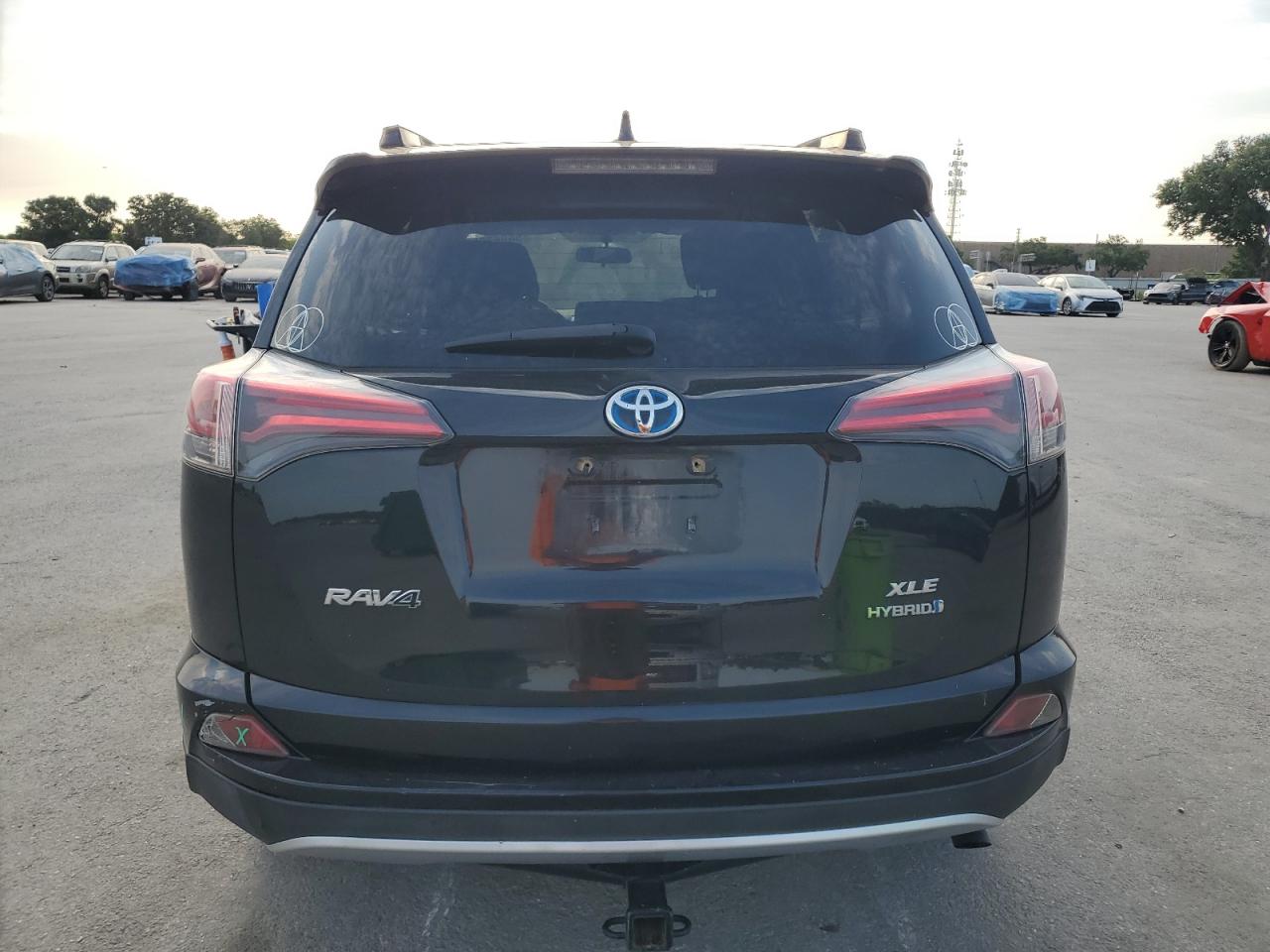 TOYOTA RAV4 XLE