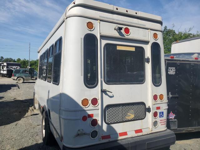 FORD ECONOLINE 2017 white cutaway gas 1FDEE3FS6HDC42986 photo #4