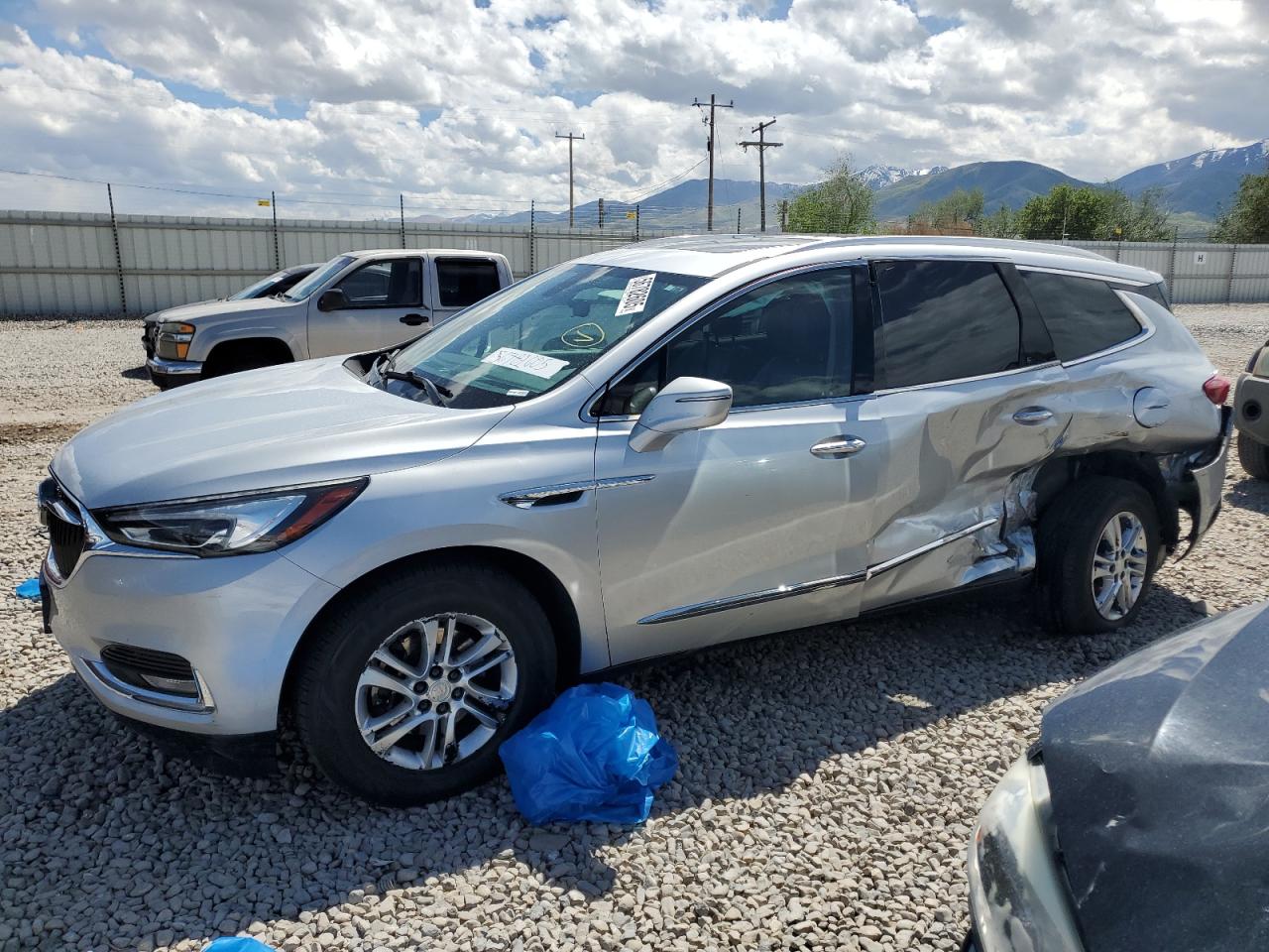 BUICK ENCLAVE ESSENCE