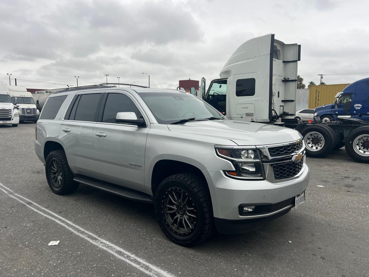 CHEVROLET TAHOE K1500 LT