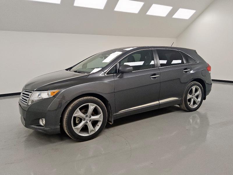 TOYOTA VENZA LE