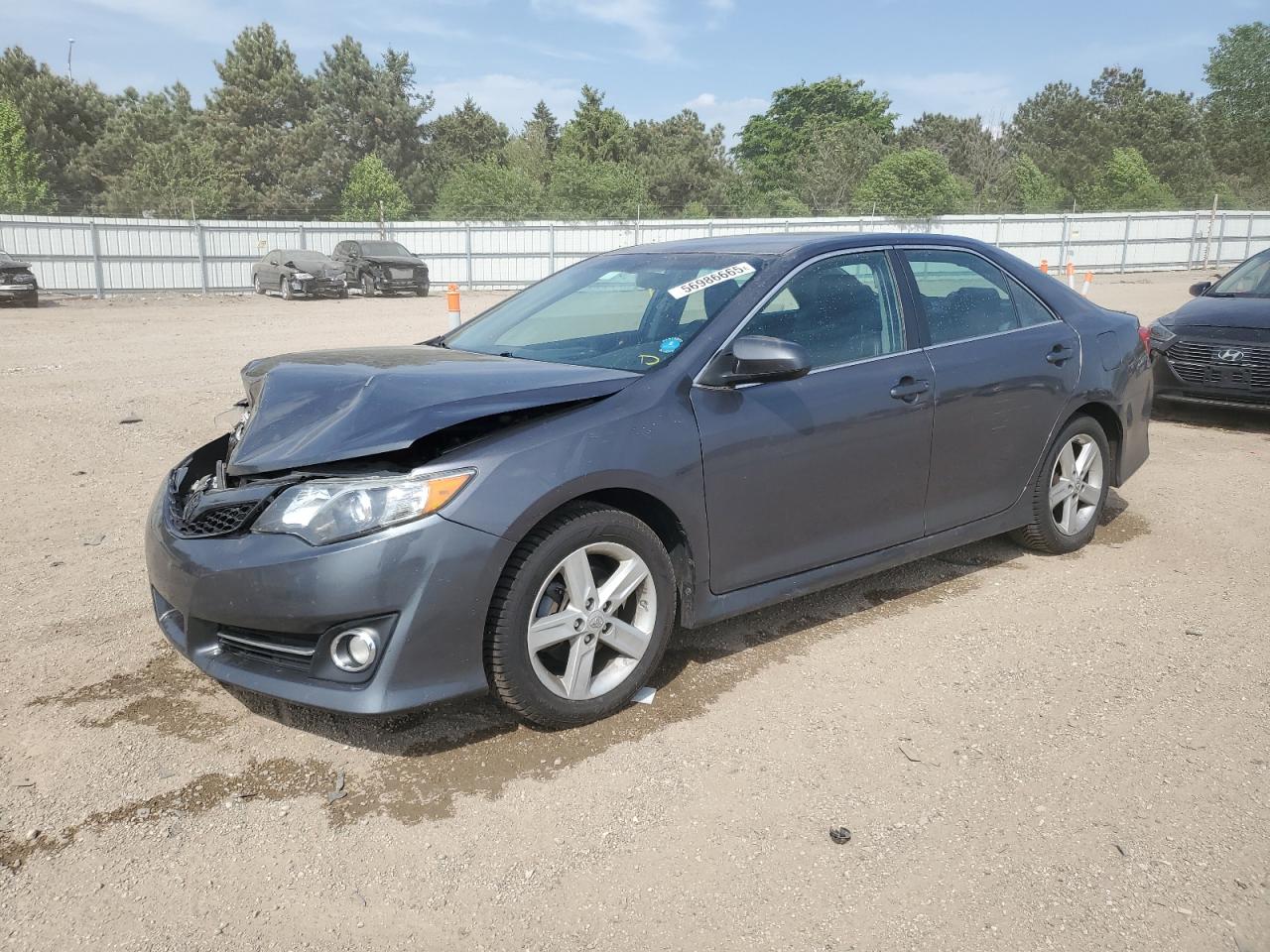 TOYOTA CAMRY BASE