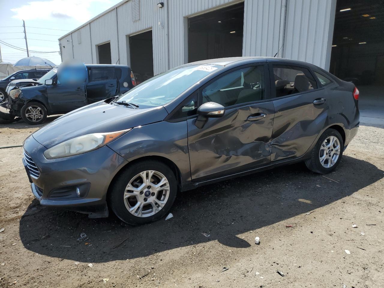  Salvage Ford Fiesta