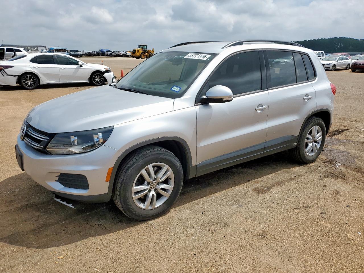 VOLKSWAGEN TIGUAN S