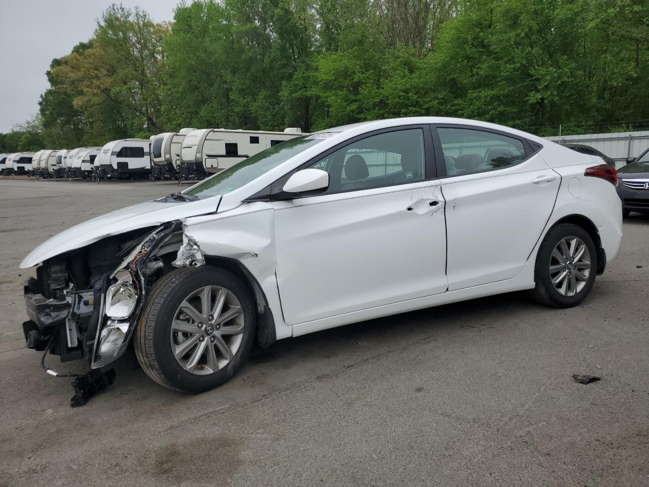 HYUNDAI ELANTRA SE