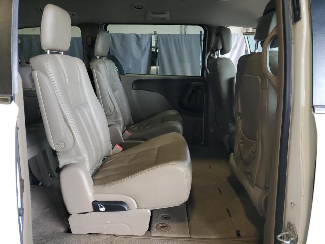 2016 CHRYSLER TOWN & COU - 2C4RC1BG3GR206220