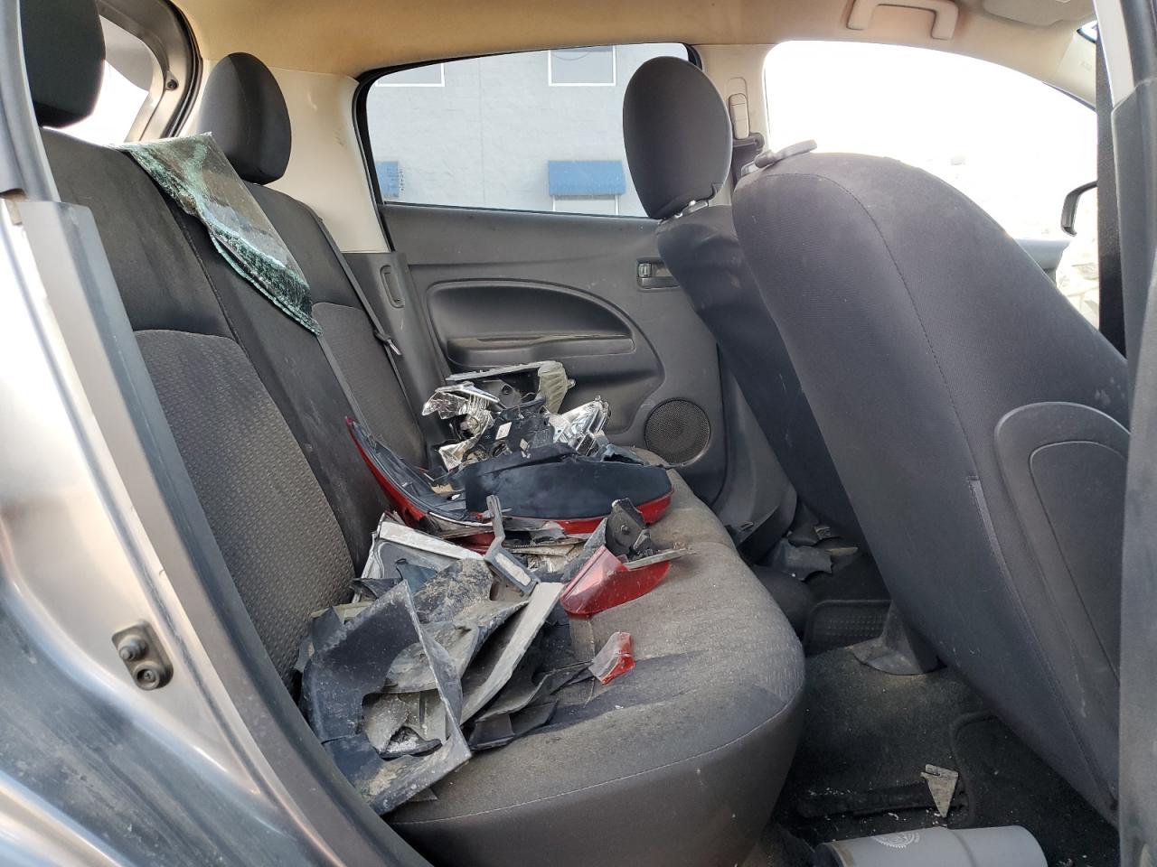 MITSUBISHI MIRAGE ES