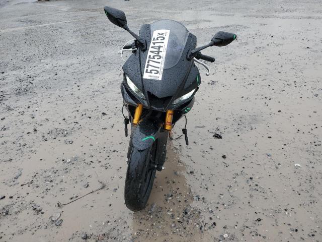 YAMAHA YZFR3 A 2020 black  gas MH3RH18Y8LK002833 photo #3
