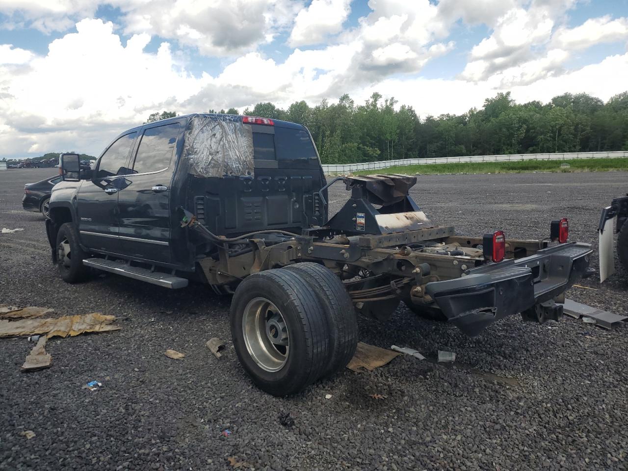 CHEVROLET SILVERADO K3500 LTZ