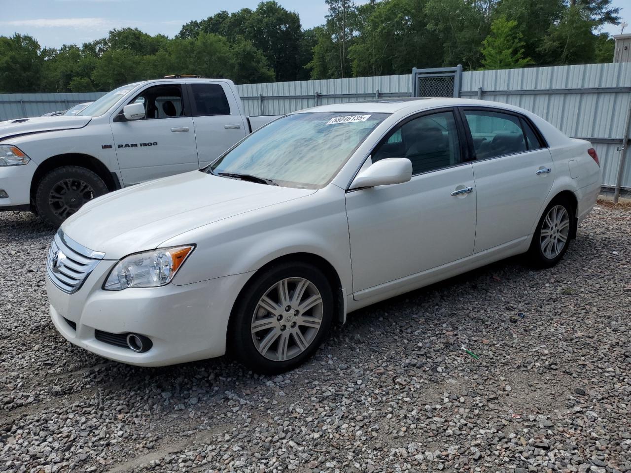 TOYOTA AVALON XL