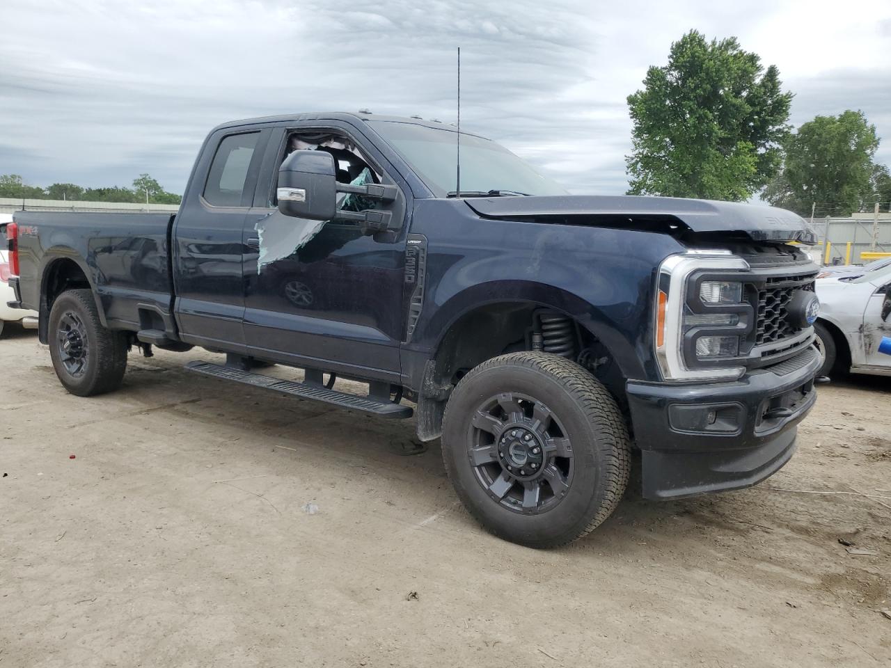 FORD F-350 SUPER DUTY
