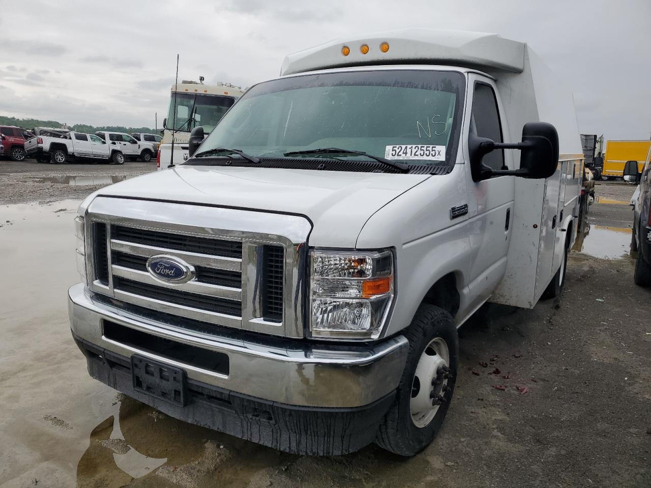 FORD ECONOLINE E350 SUPER DUTY CUTAWAY VAN