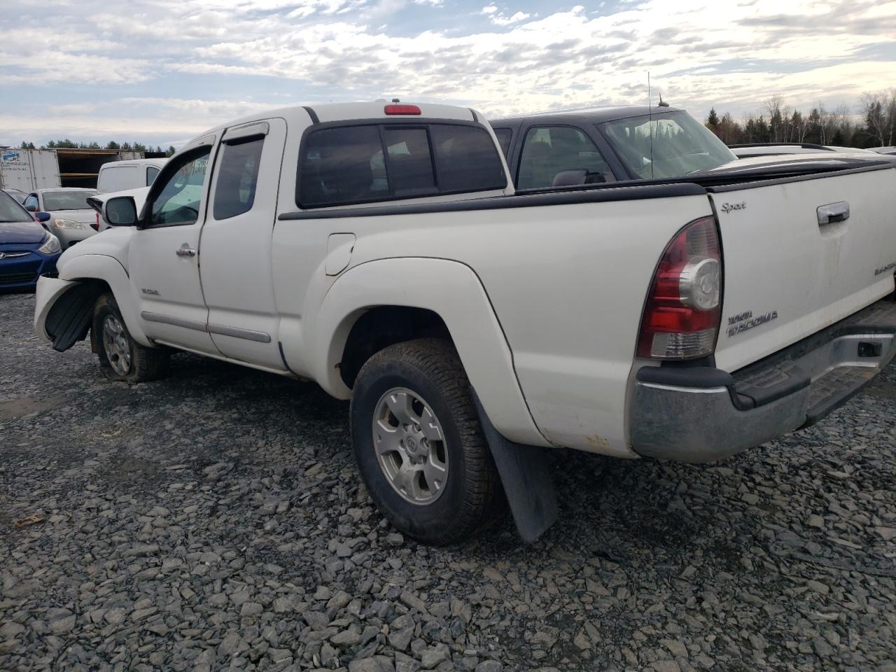 TOYOTA TACOMA ACCESS CAB