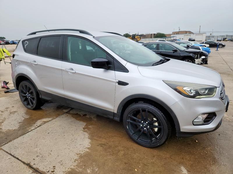 Vin: 1fmcu0g95huc72646, lot: 57456315, ford escape se 20174
