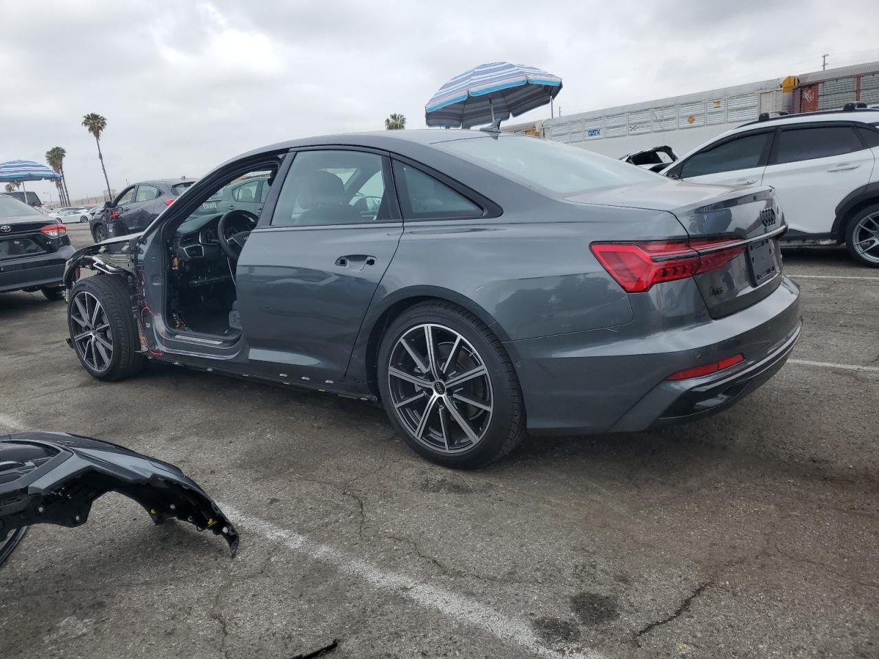AUDI A6 2025