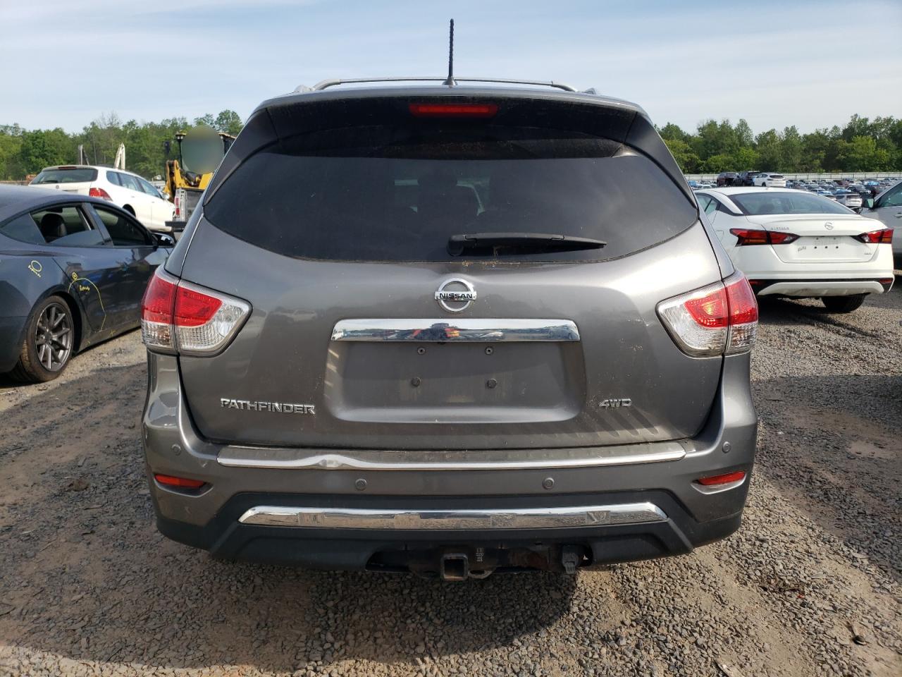 Nissan Pathfinder 2015