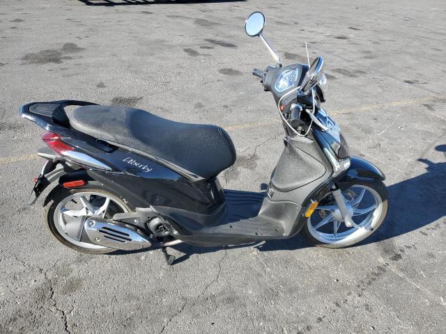 PIAGGIO LIBERTY 50 2023 black  gas ZAPC546B1P7003004 photo #1