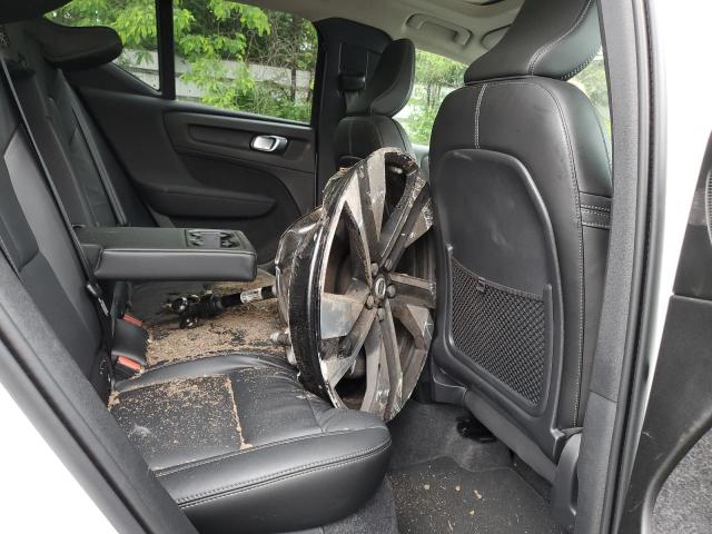 2025 VOLVO XC40 PLUS YV4L12UE3S2503506