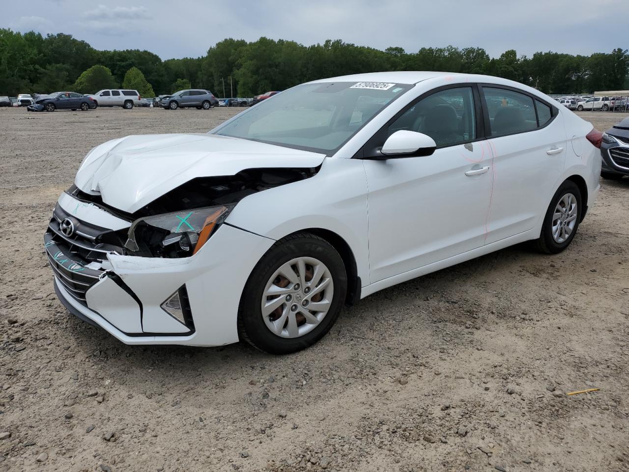 HYUNDAI ELANTRA SE