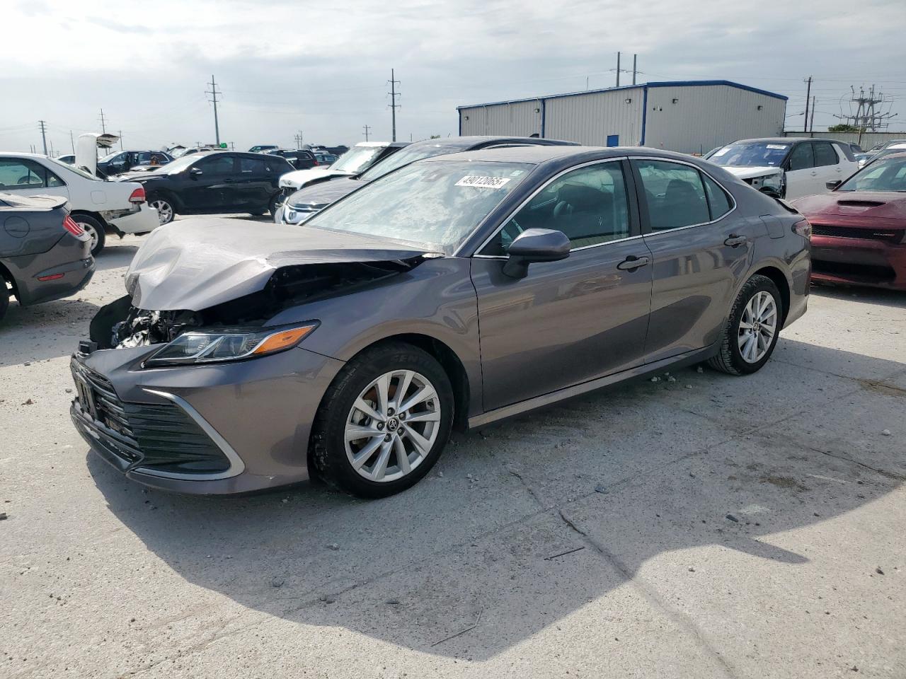 TOYOTA CAMRY LE