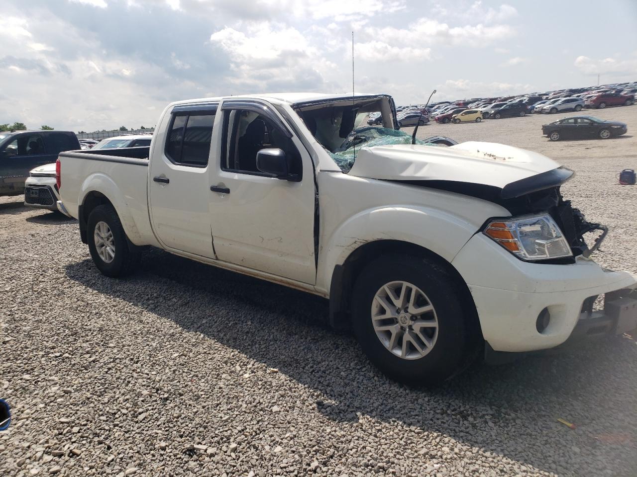 NISSAN FRONTIER SV