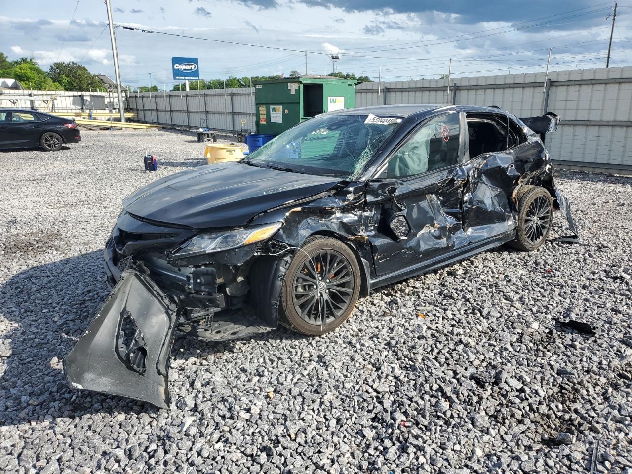 TOYOTA CAMRY SE