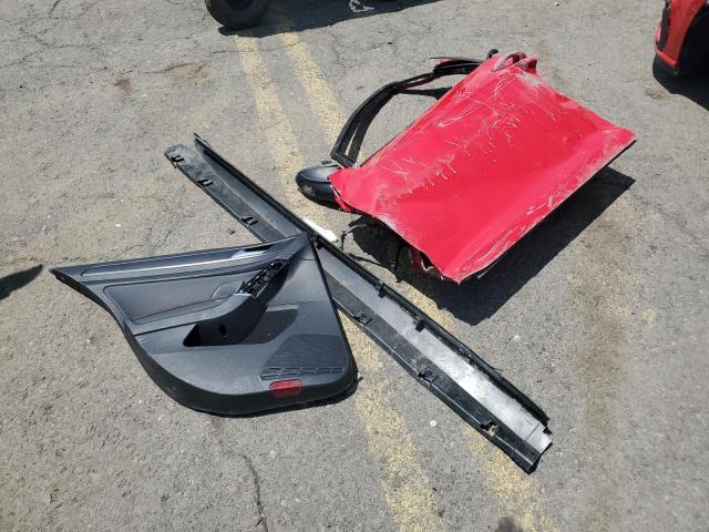 2018 VOLKSWAGEN GTI S 3VW547AUXJM262110