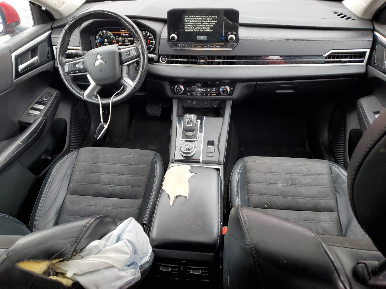 MITSUBISHI OUTLANDER SE