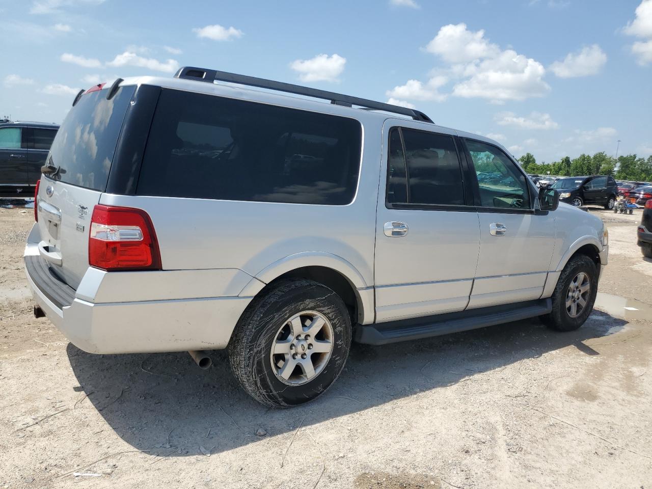 FORD EXPEDITION EL XLT