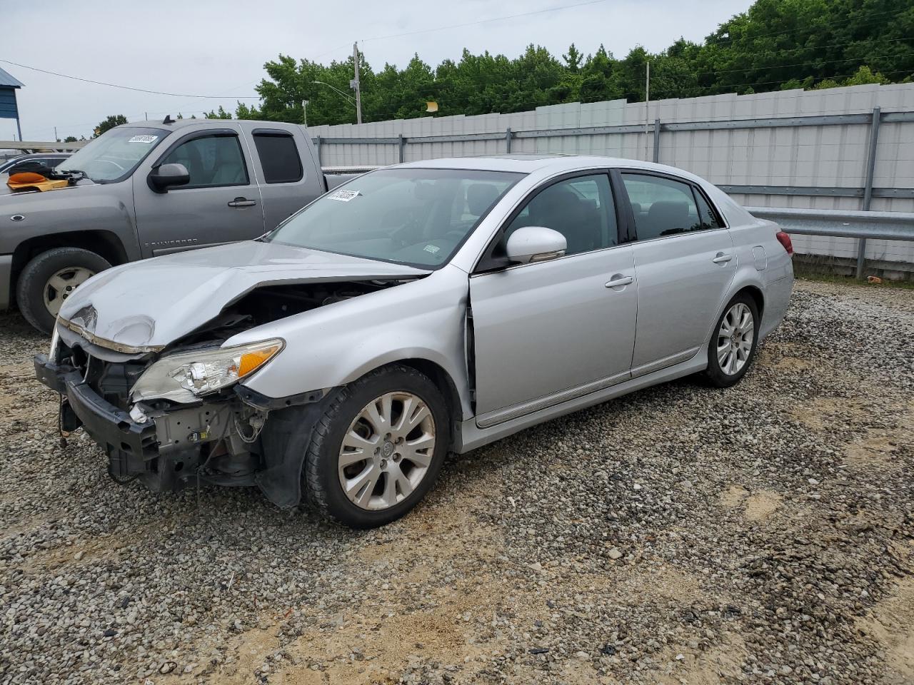 TOYOTA AVALON BASE