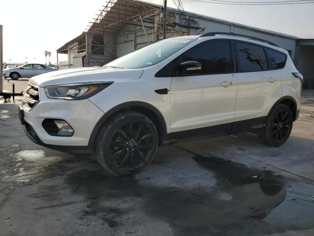 Vin: 1fmcu0jd5hud93299, lot: 56195005, ford escape titanium 2017 img_1
