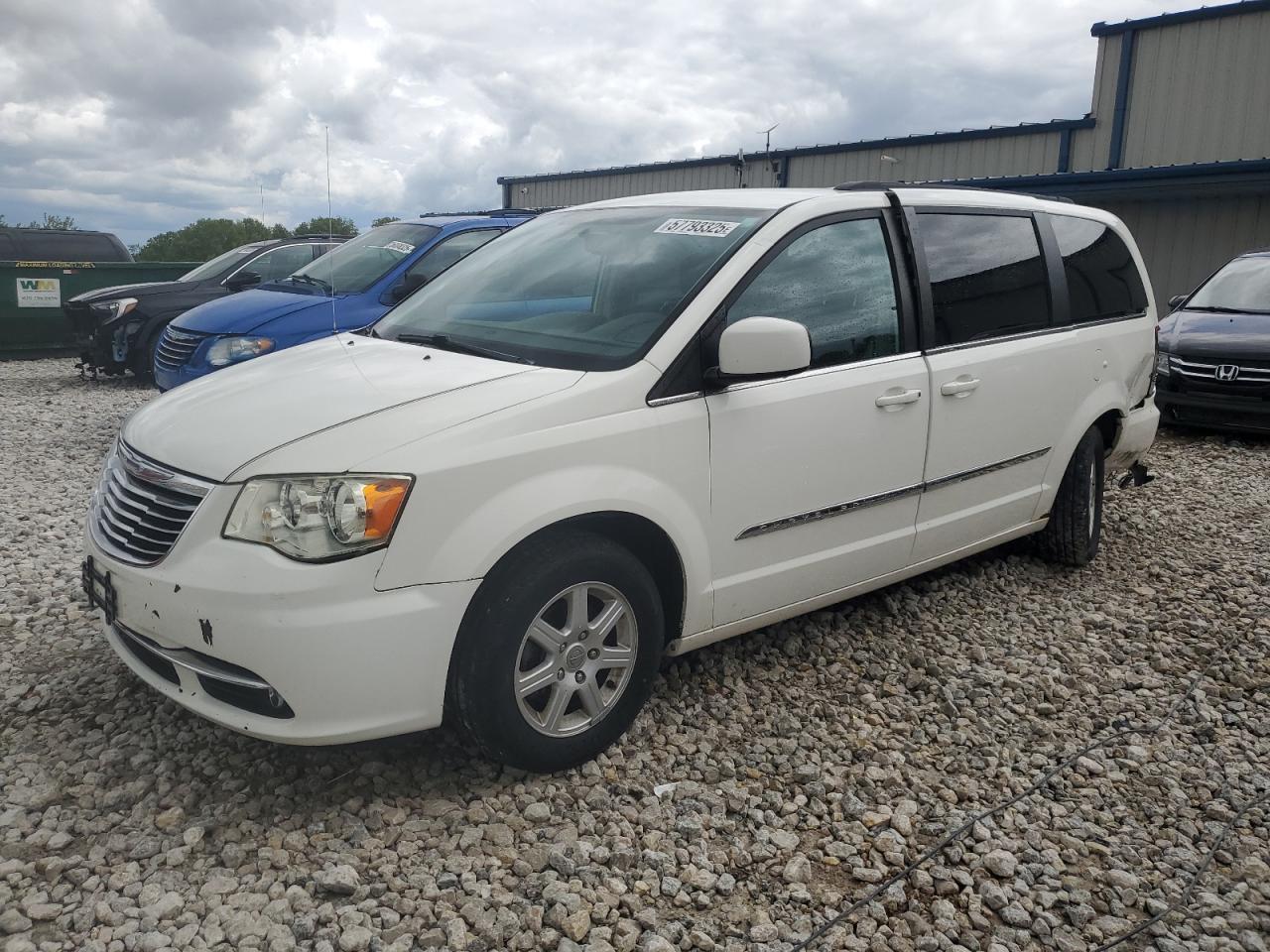  Salvage Chrysler Minivan