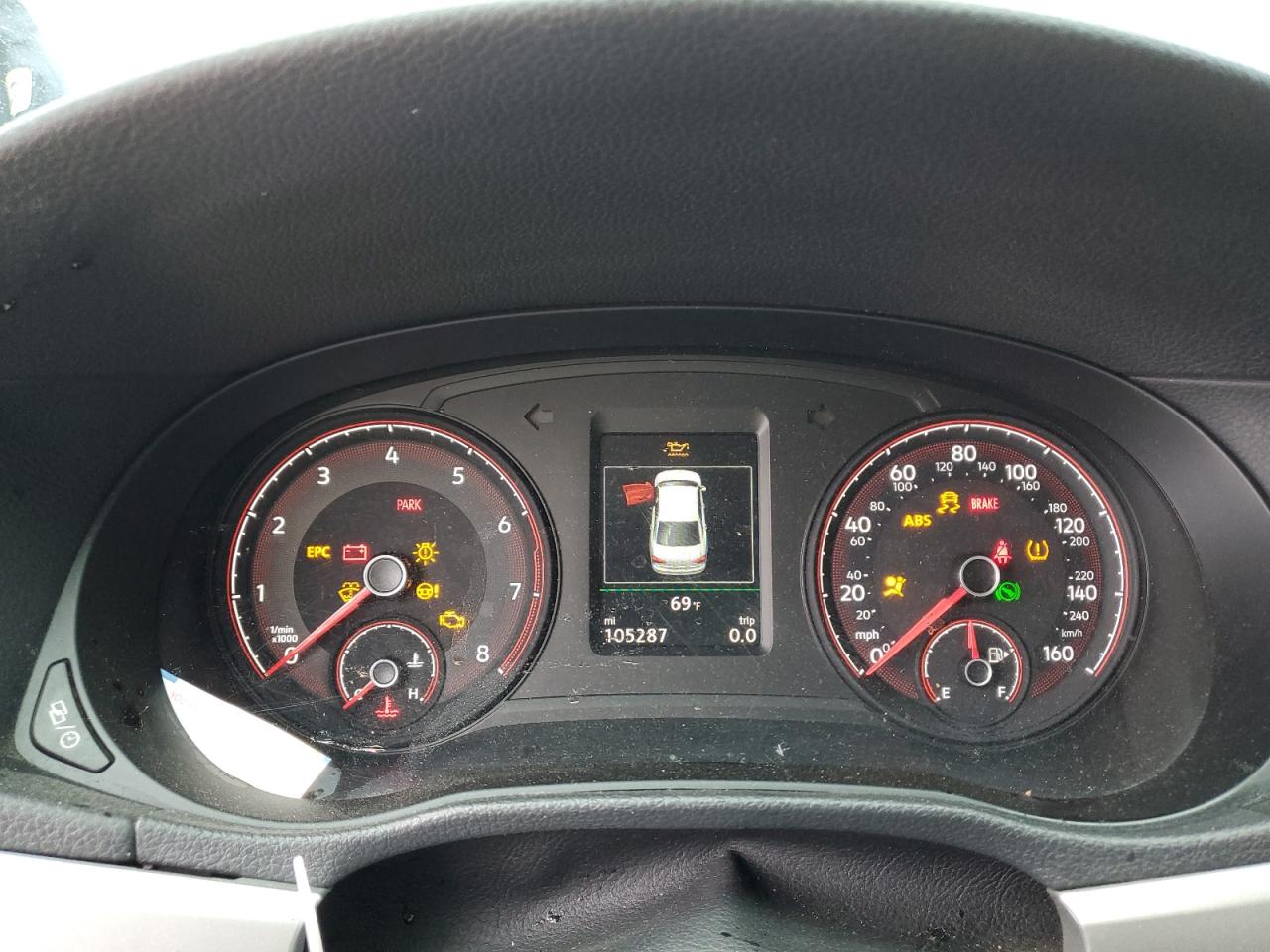 VOLKSWAGEN PASSAT SE