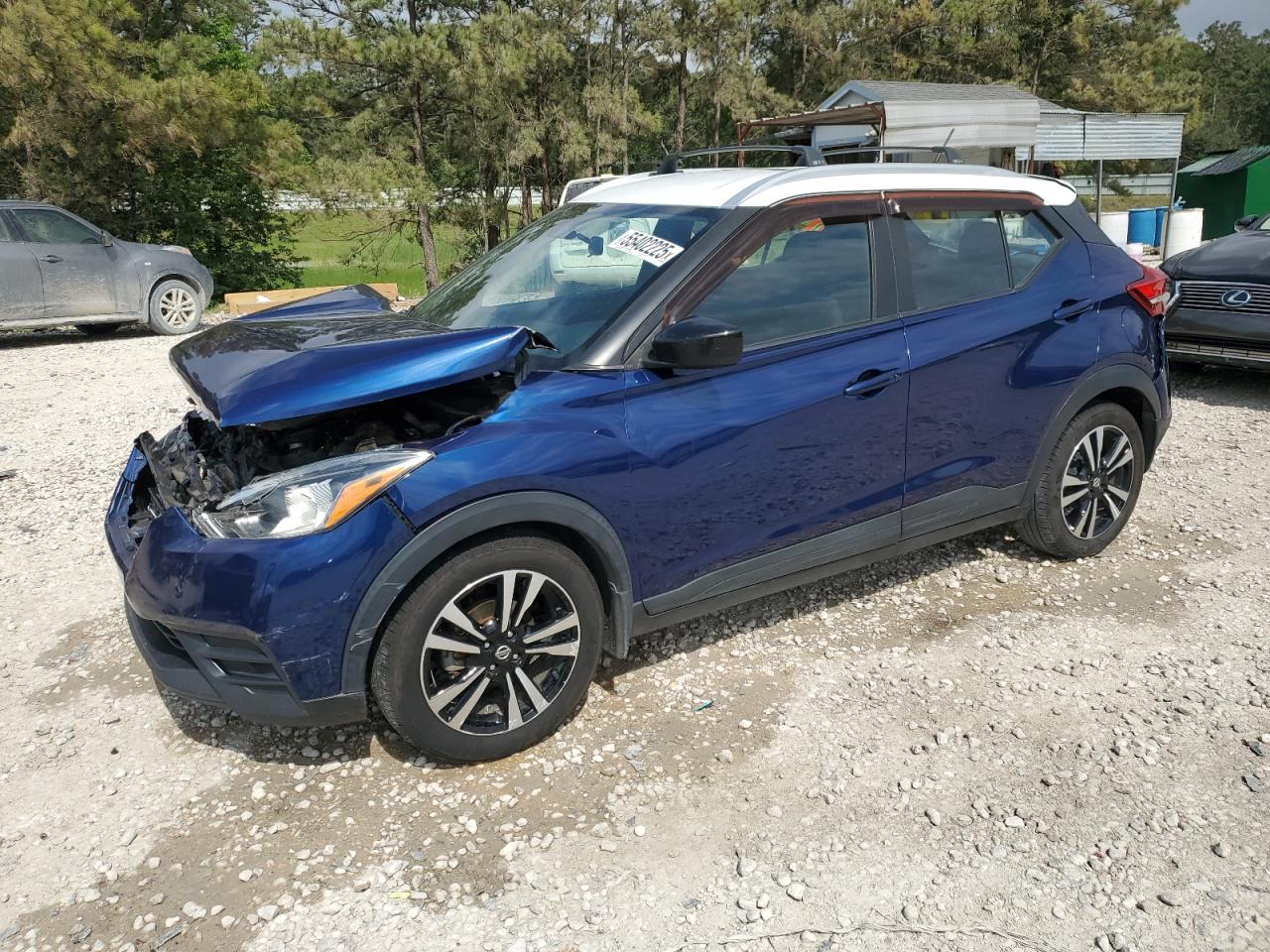 NISSAN KICKS S