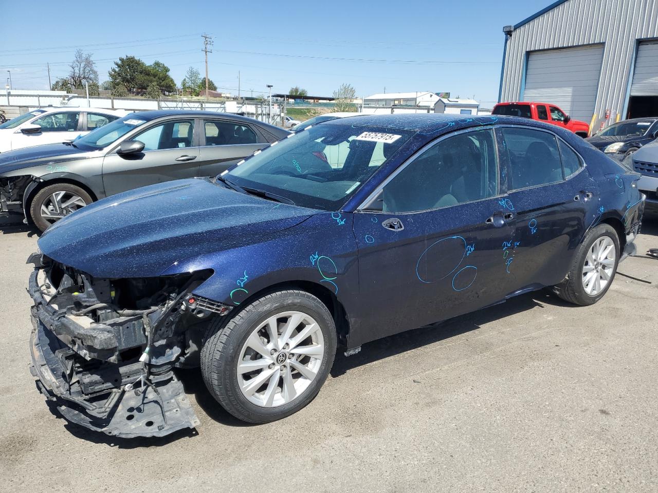 TOYOTA CAMRY LE