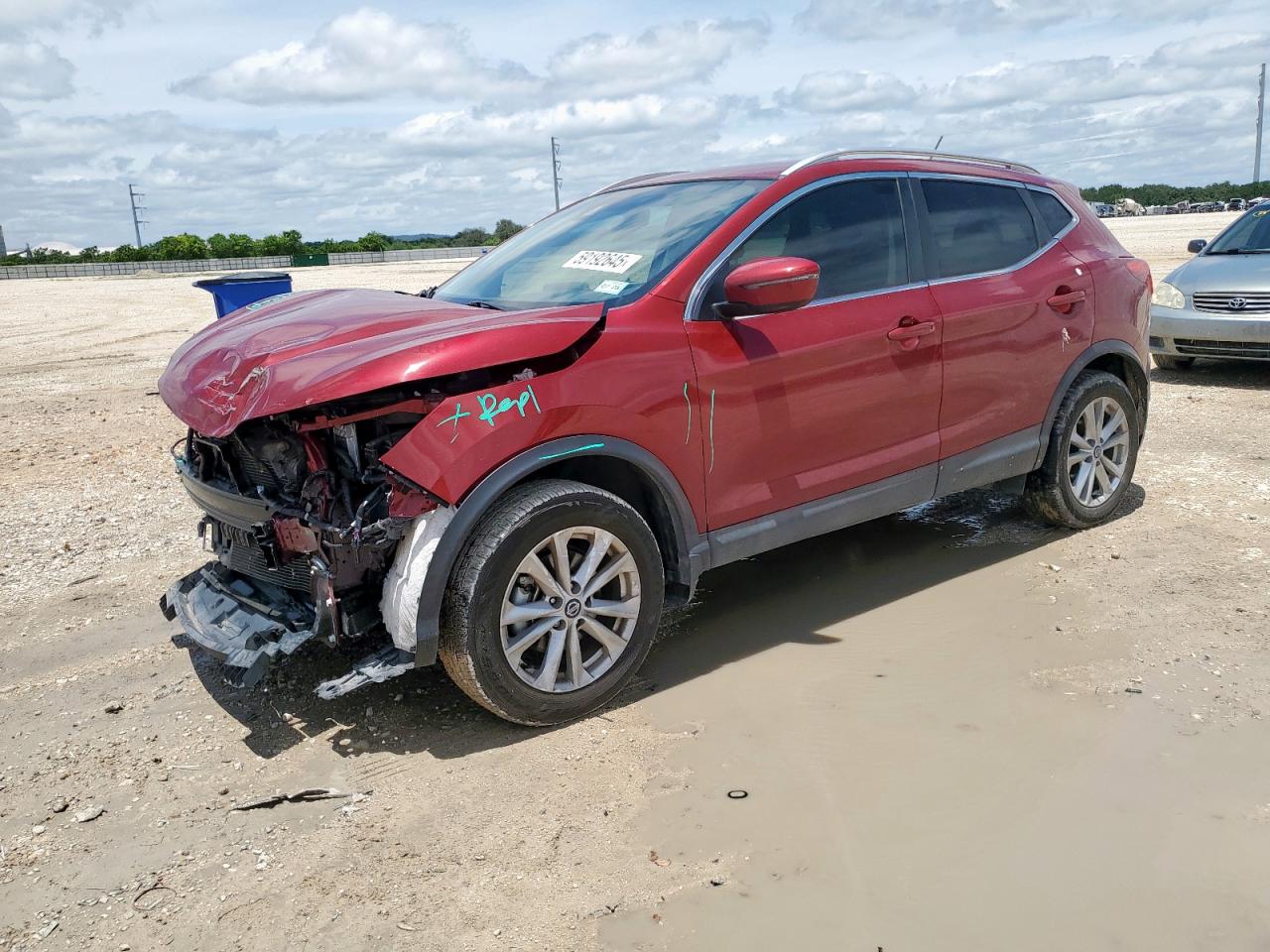 NISSAN ROGUE SPORT S
